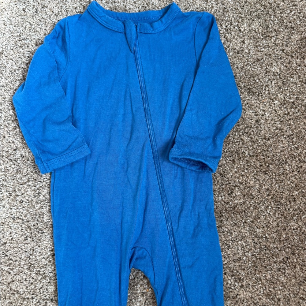 Kyte Baby zip romper